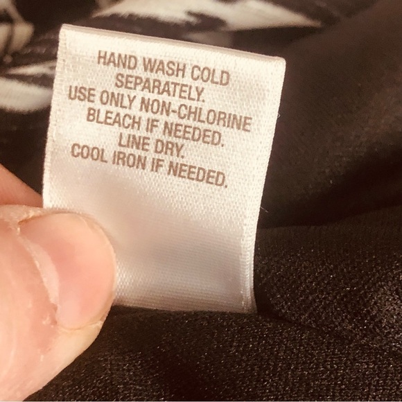 ROZ AND ALI BLACK AND WHITE WIDE LEG JUMPSUIT size 2X - Picture 4 of 13